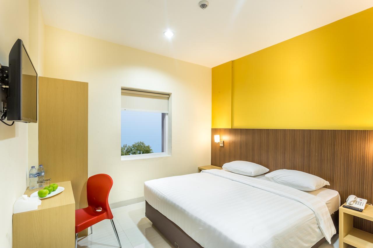 Astera Hotel Bintaro Serpong Exterior photo