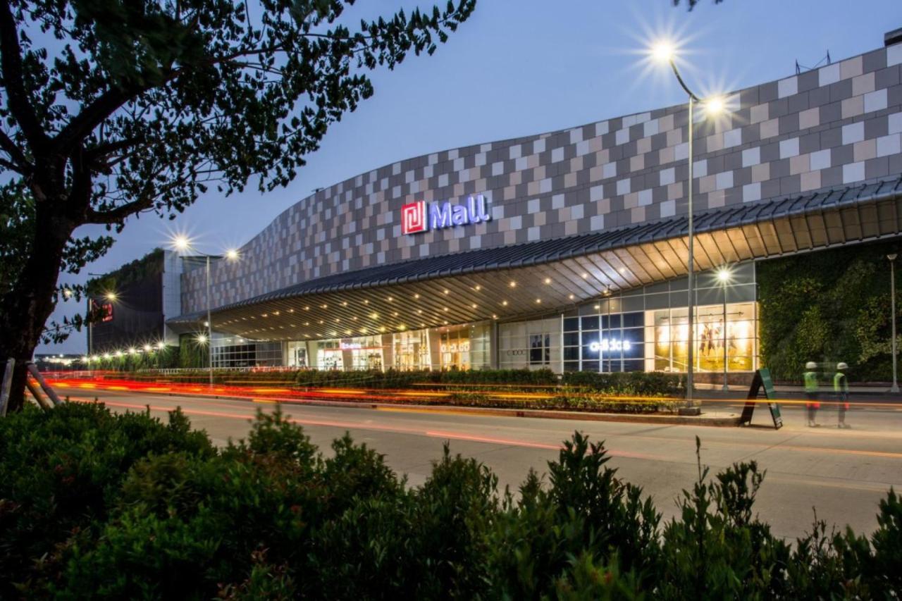 Astera Hotel Bintaro Serpong Exterior photo